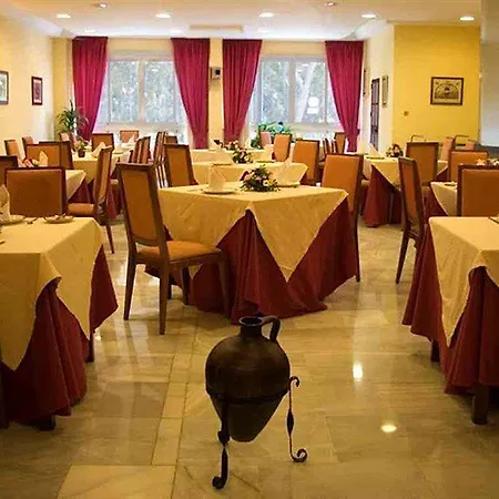 First Flatotel Internacional Hotel 3*
