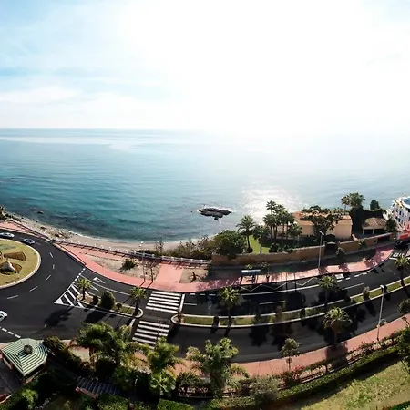 Hotel First Flatotel Internacional