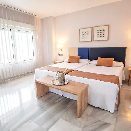 First Flatotel Internacional Szálloda Benalmádena
