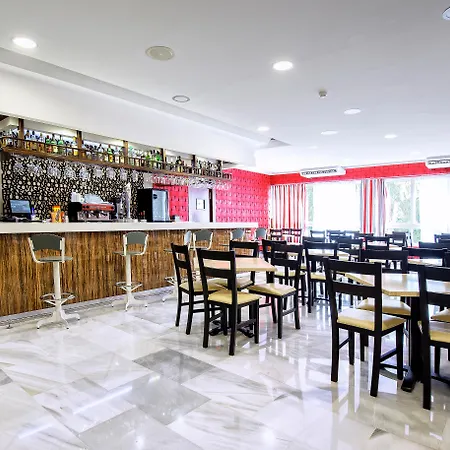 First Flatotel Internacional Szálloda Benalmádena