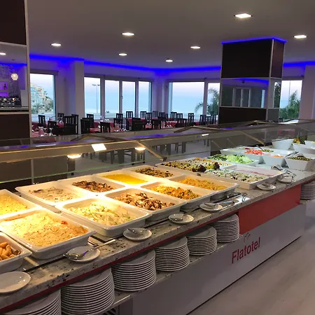 Szálloda First Flatotel Internacional Benalmádena